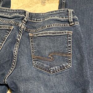 695.  Silver Jeans Women's Straight Leg Jeans - Blue